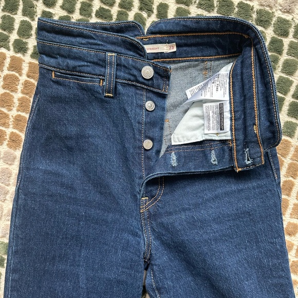 Levi's Premium Ribcage Straight Women's Jeans Size 23 - Picture 5 of 6